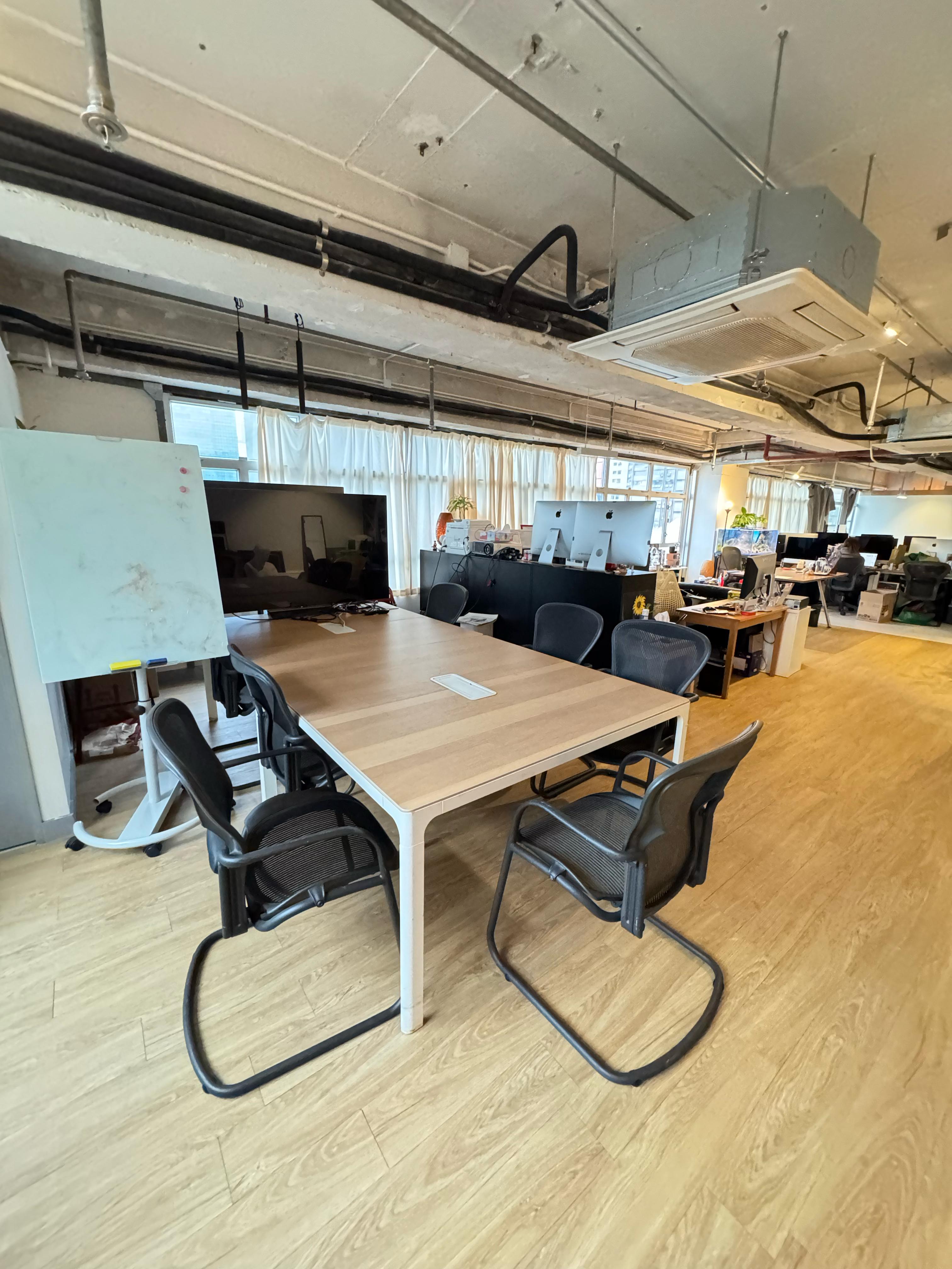 Private Meeting Space